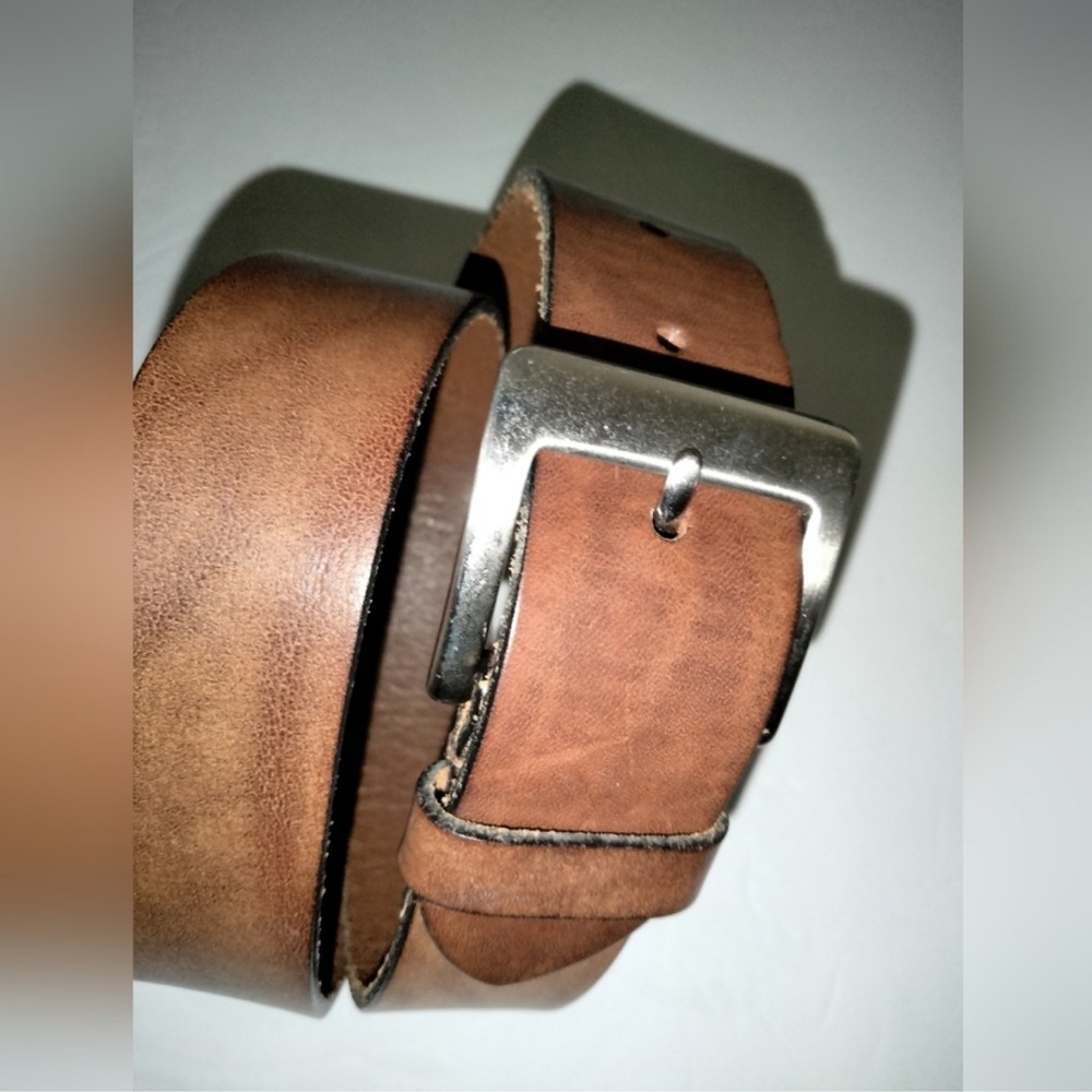 L. L. Bean (Size M) Brown 100% Cowhide Leather Belt